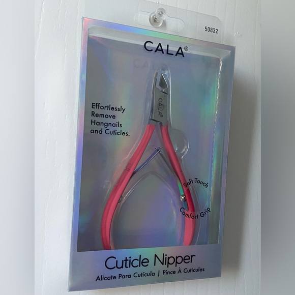 SOFT TOUCH: CUTICLE NIPPER (CORAL)
ITEM 50832 - Picture 5 of 6